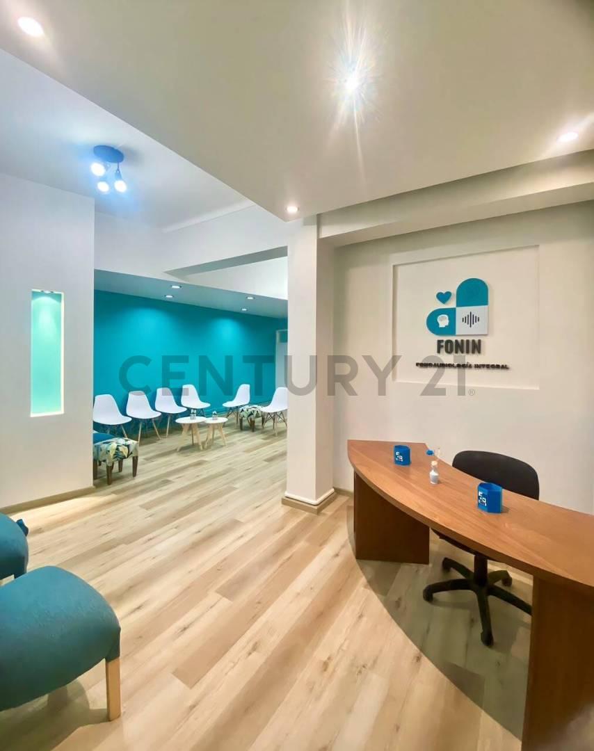 Consultorio a Estrenar en Alquiler – 65 m² | 3 Privados | Av. San Martín y Necochea — foto 1