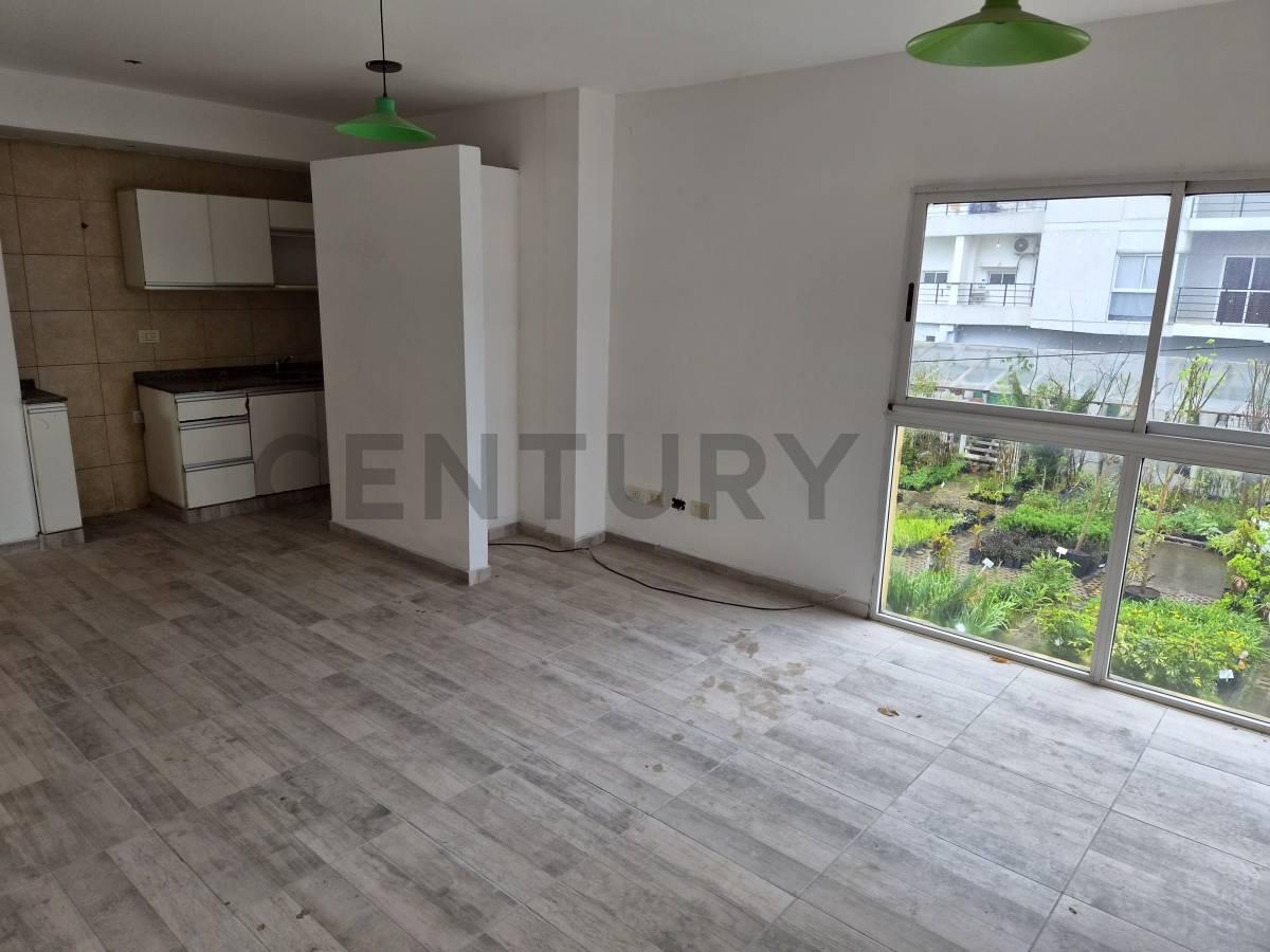 Oportunidad en Pilar Centro: Monoambiente con Balcón y Ascensor | Acepta Permuta por Vehículo — foto 1