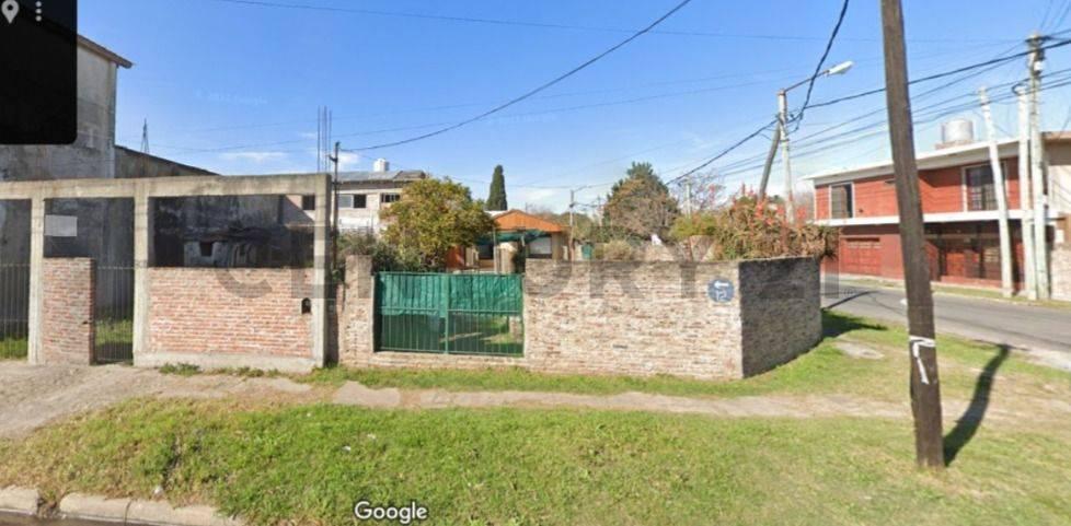 VENTA CASA 4 AMB. CON PARQUE. NUEVO VALOR AHORA U$S 65.000 !!!!! Antes U$S 75.000 — foto 1