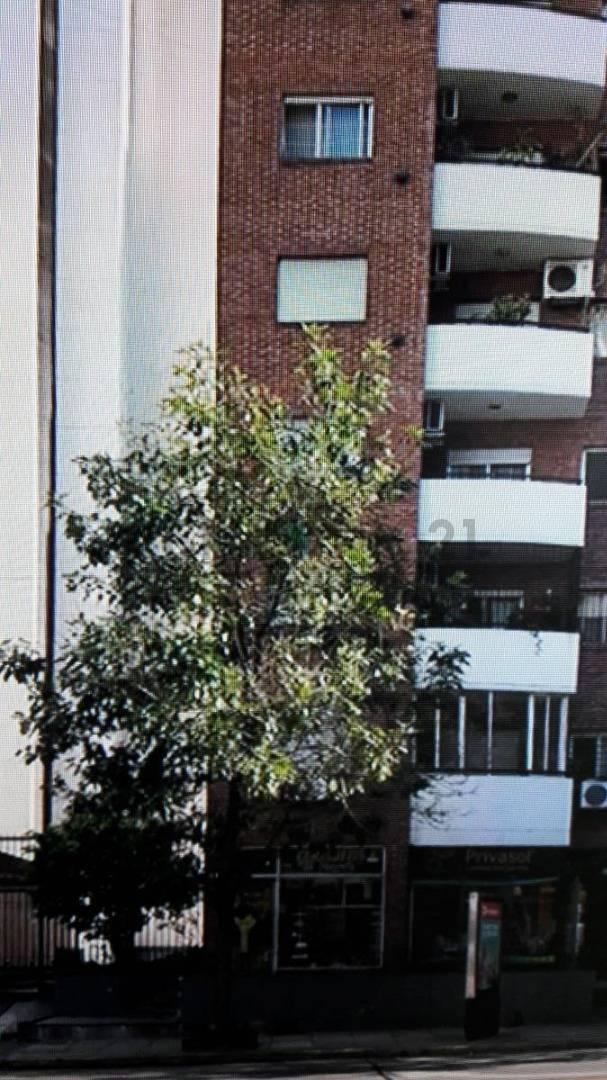 Excelente oportunidad cochera en venta en barrio San Nicolás, Capital Federal. — foto 1