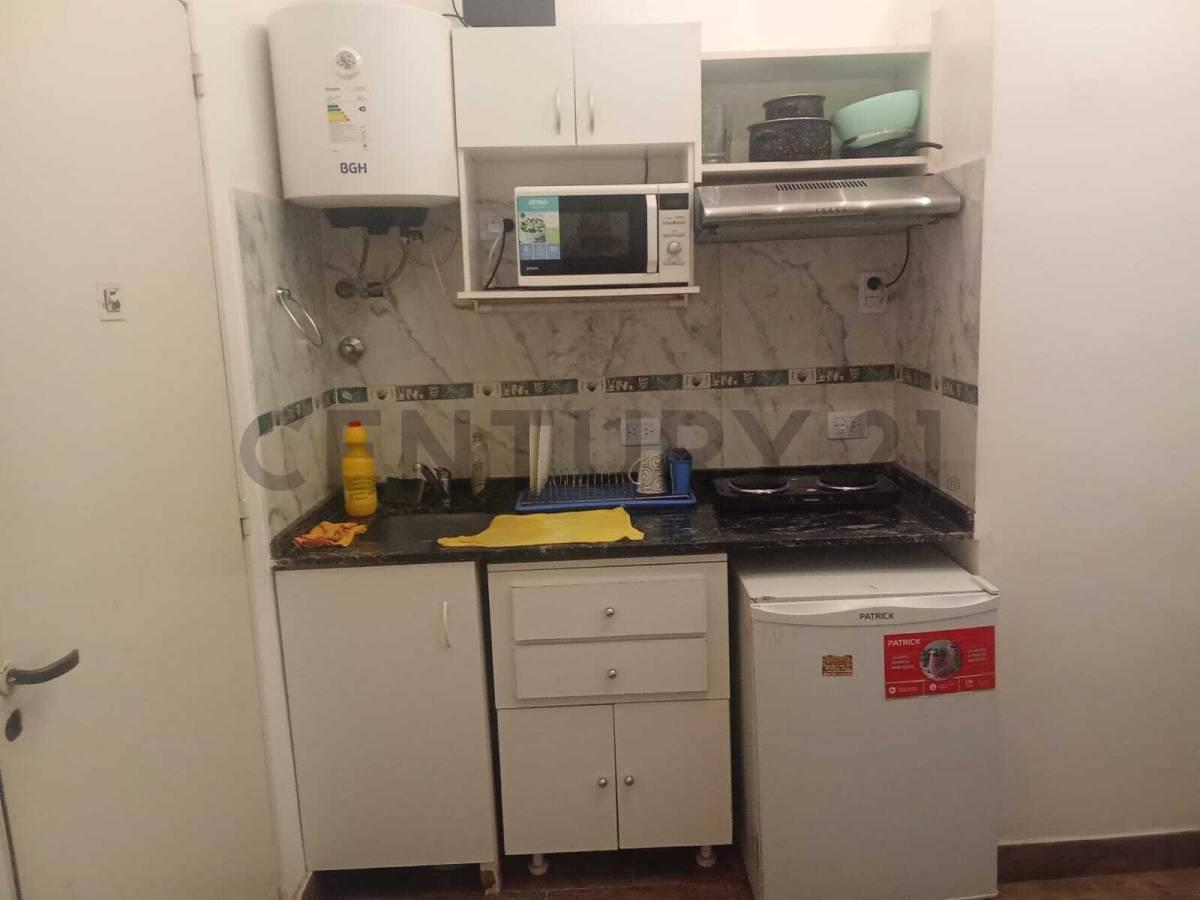 Excelente Departamento en Alquiler Ubicado en Planta Baja — foto 1
