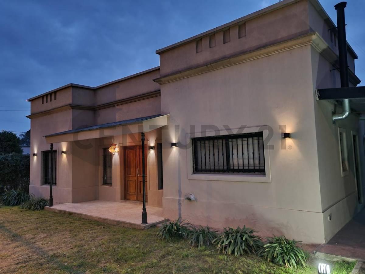 EXCELENTE CASA CON QUINCHO EN VENTA UBICADA EN SAN EDUARDO , LUJAN — foto 1