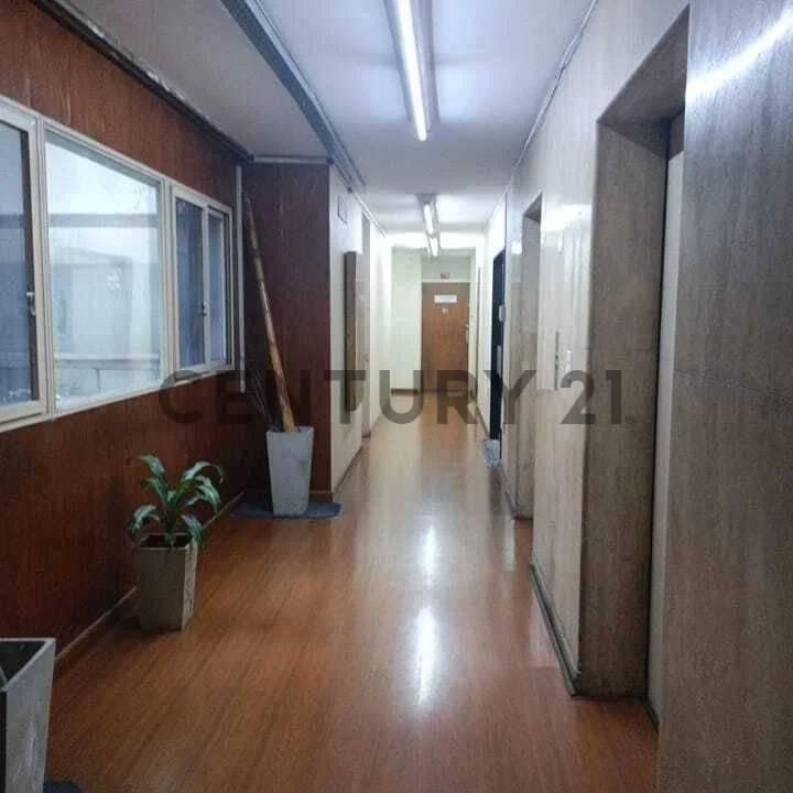 VENTA DE 2 OFICINAS AMUEBLADAS — foto 1