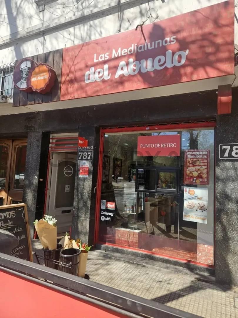 FONDO DE COMERCIO EN VENTA – FRANQUICIA MEDIALUNAS DEL ABUELO — foto 1