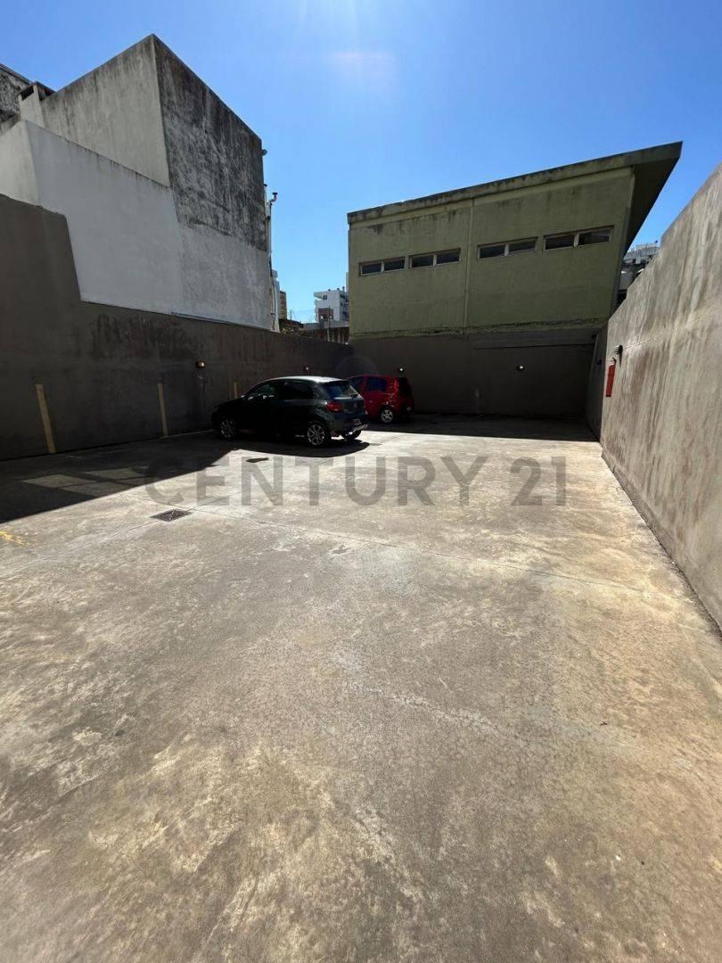 Cochera en venta en el centro, La Plata — foto 1