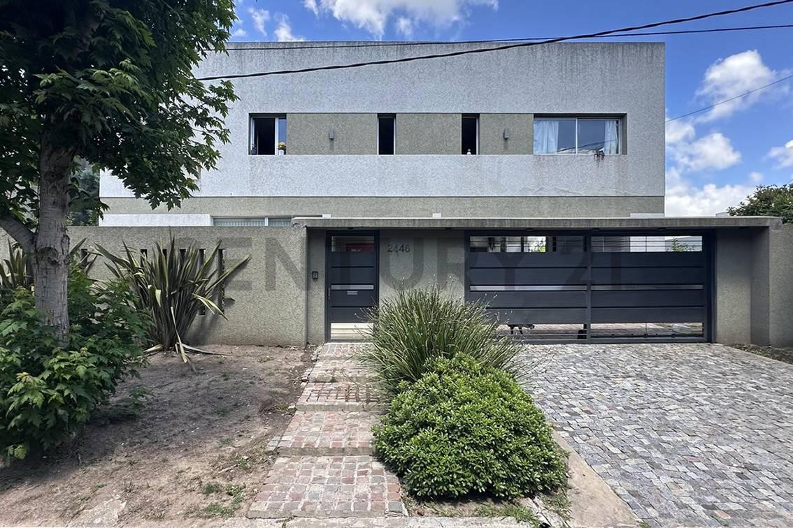 Casa de 4 dormitorios en Venta en Don Carlos — foto 1