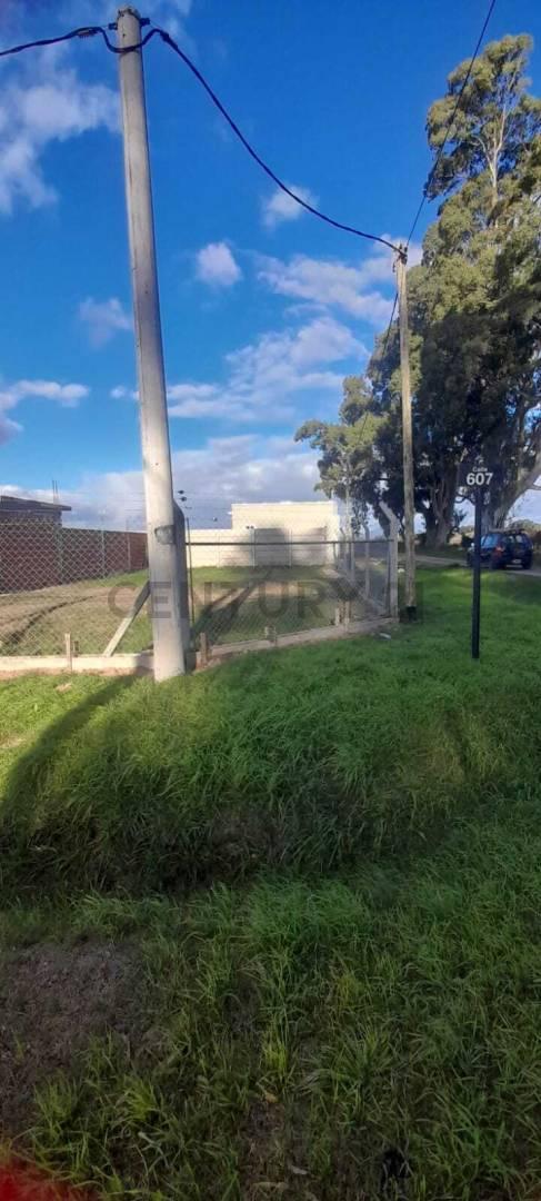 Lote con Construccion en Venta en Barrio Altos del Alba — foto 1