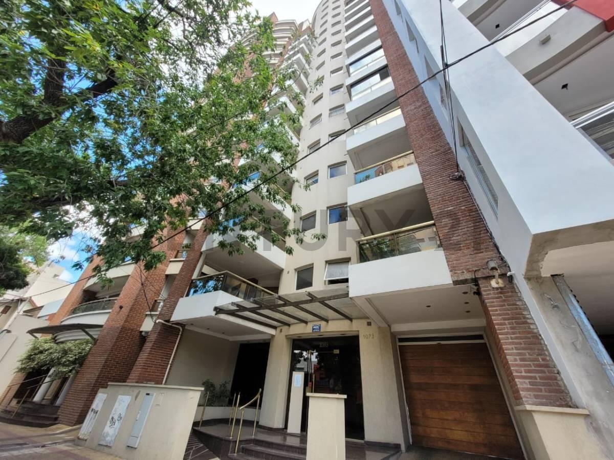 Departamento Semipiso de 2 Dormitorios en Edificio Building en Venta — foto 1