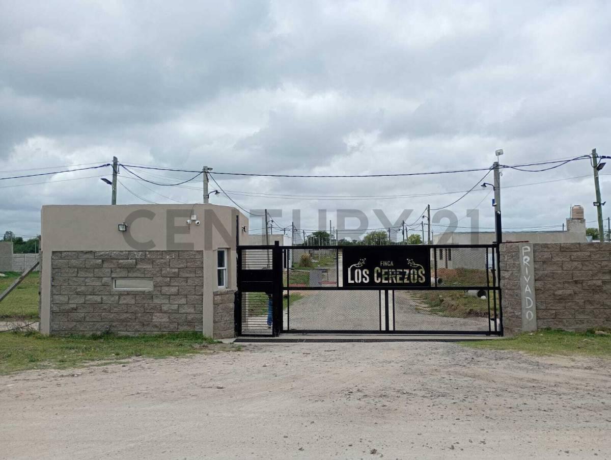 Lote en Venta en Fincas Los Cerezos, Los Hornos — foto 1