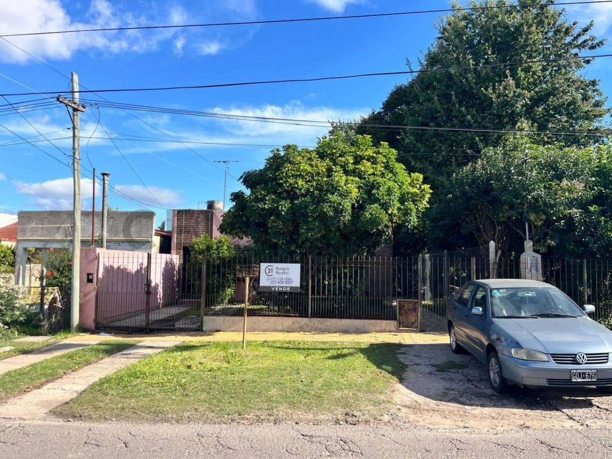 Casa de 3 Dormitorios en Venta — foto 1