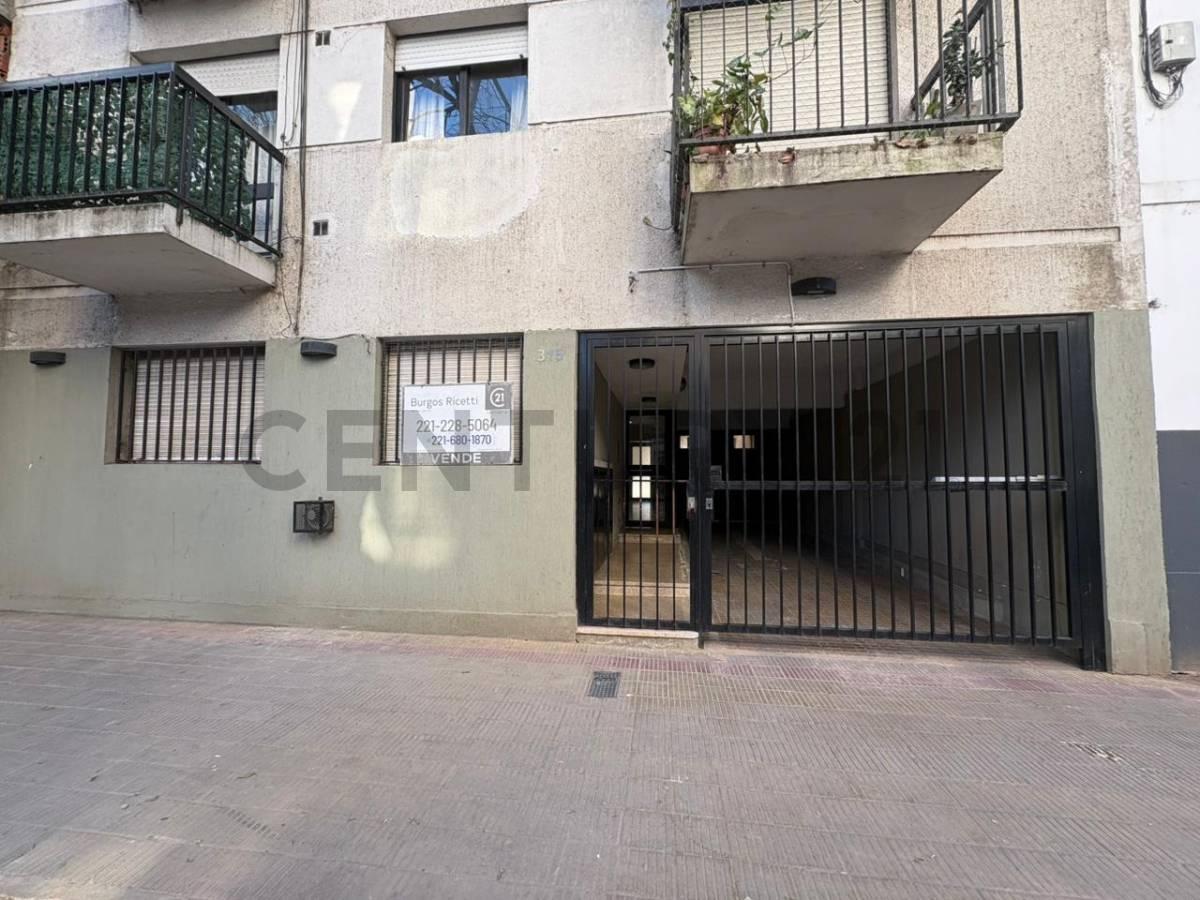 Departamento en Venta en Planta Baja con patio y cochera, La Plata — foto 1