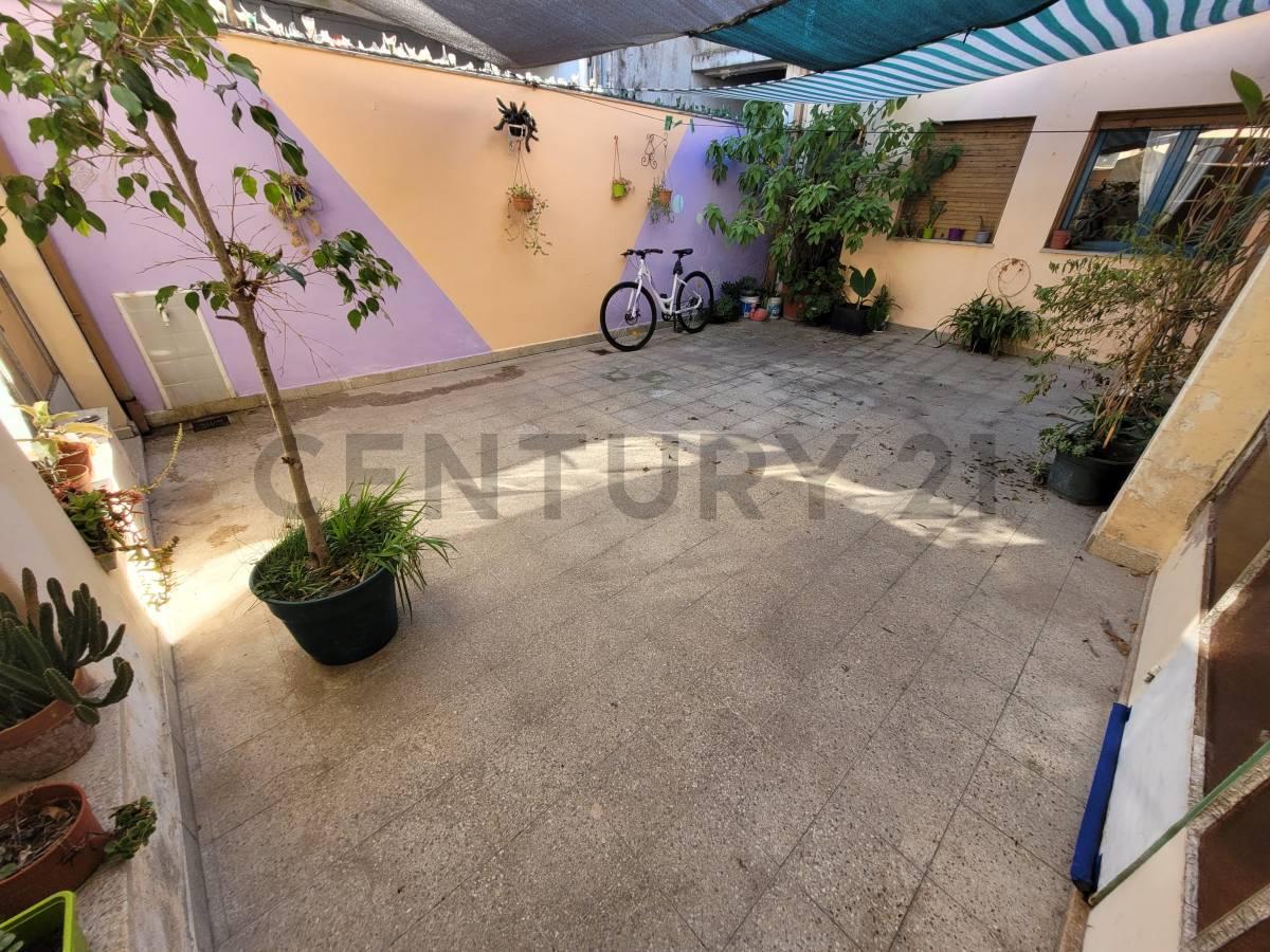 Ph de 2 dormitorios con Patio, Cochera y Local en Venta — foto 1