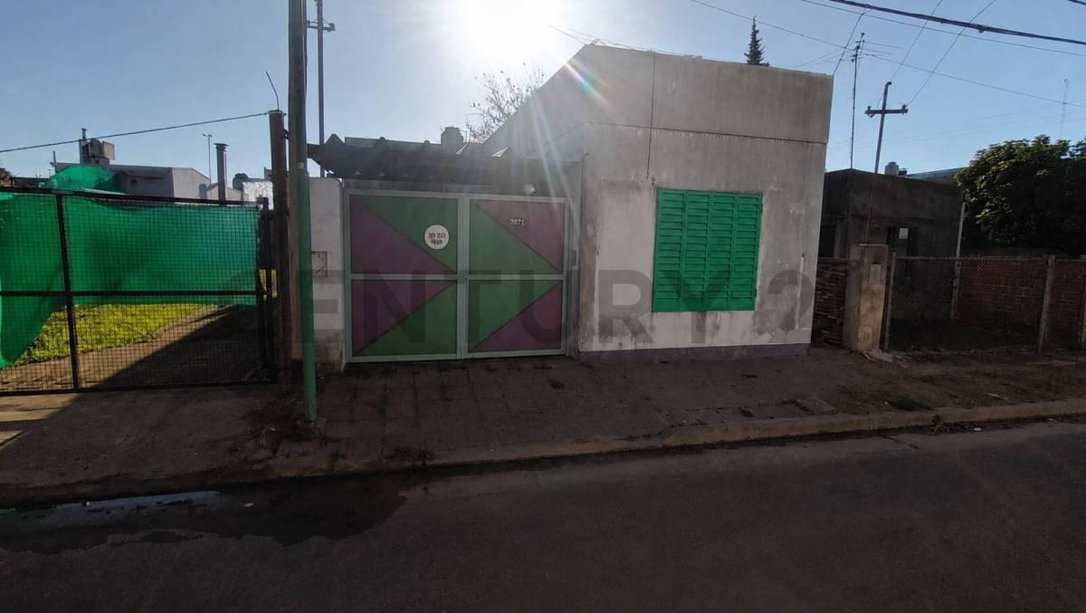 Casa en venta de 3 dormitorios en La Plata — foto 1