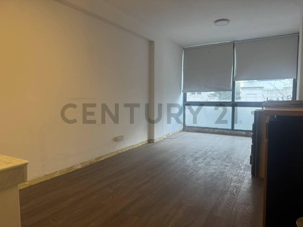 2 Oficinas y Cochera Cubierta en Venta en Edificio Palacion de Cristal — foto 1