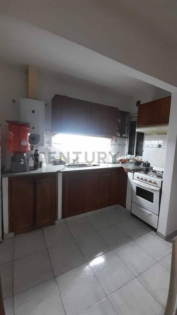 Departamento de 2 Dormitorios con Patio en Venta — foto 1