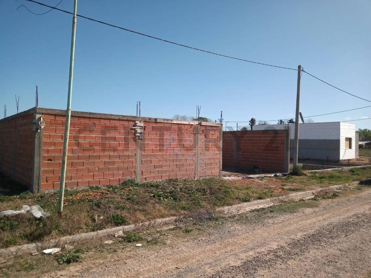 Lote con construcción en venta — foto 1
