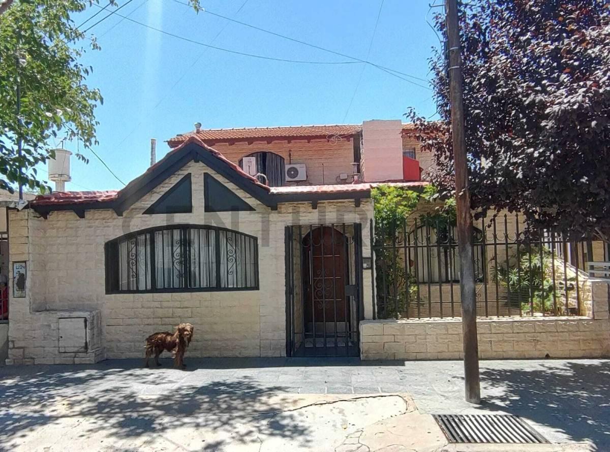 VENTA CASA BARRIO SANTA ANA — foto 1