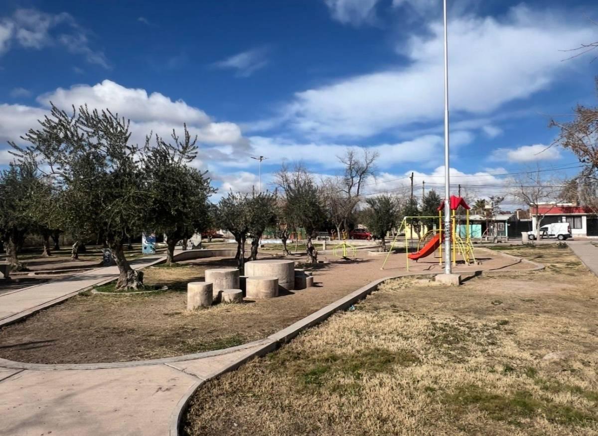 Venta de terreno calle Roca — foto 1
