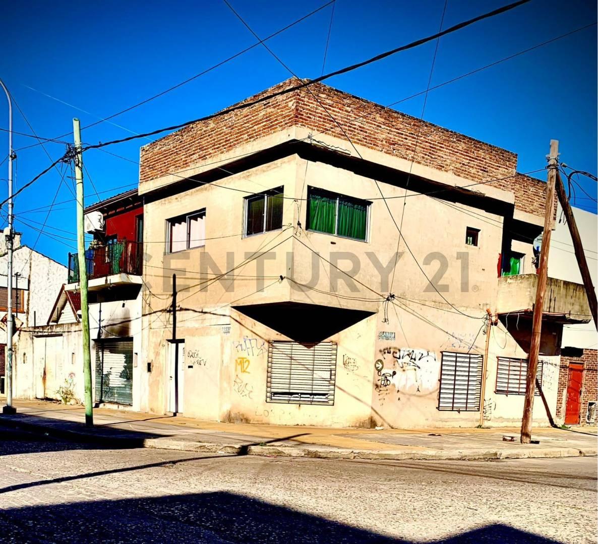 Venta en Bloque en Lanús Oeste – Ideal Inversores o Dos Familias — foto 1