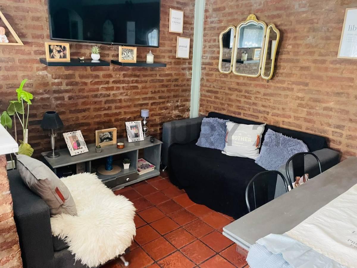 VENTA EN BLOQUE 2 CASAS DE 3 AMBIENTES EN LANUS O – IDEAL DOS FAMILIAS O INVERSION – APTO CREDITO — foto 1