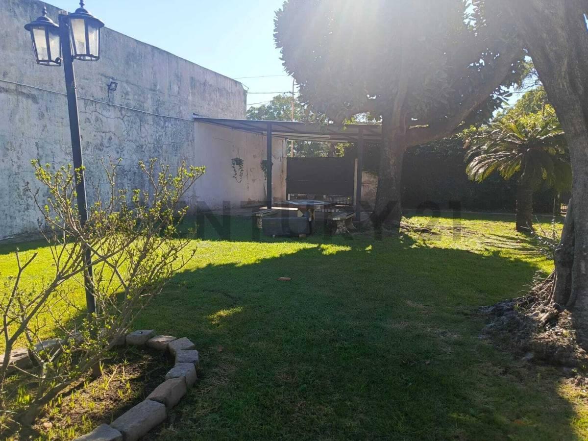 LOTE DE 10 X 39 EN ISIDRO CASANOVA. — foto 1