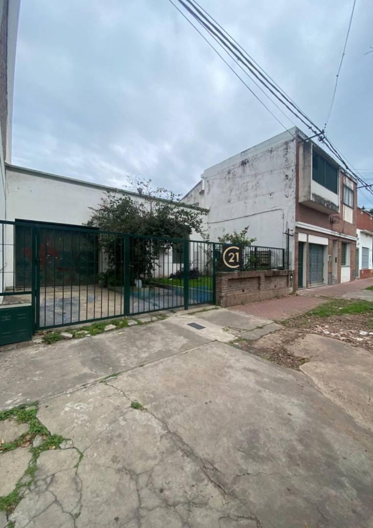 Venta - Casa a en Barrio Alberdi - Rosario — foto 1