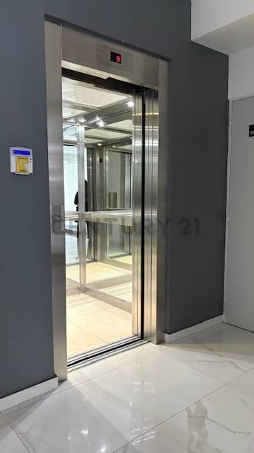 Venta - Departamento 1 dormitorio - Al frente con balcón terraza - A estrenar - Centro - Rosario — foto 1