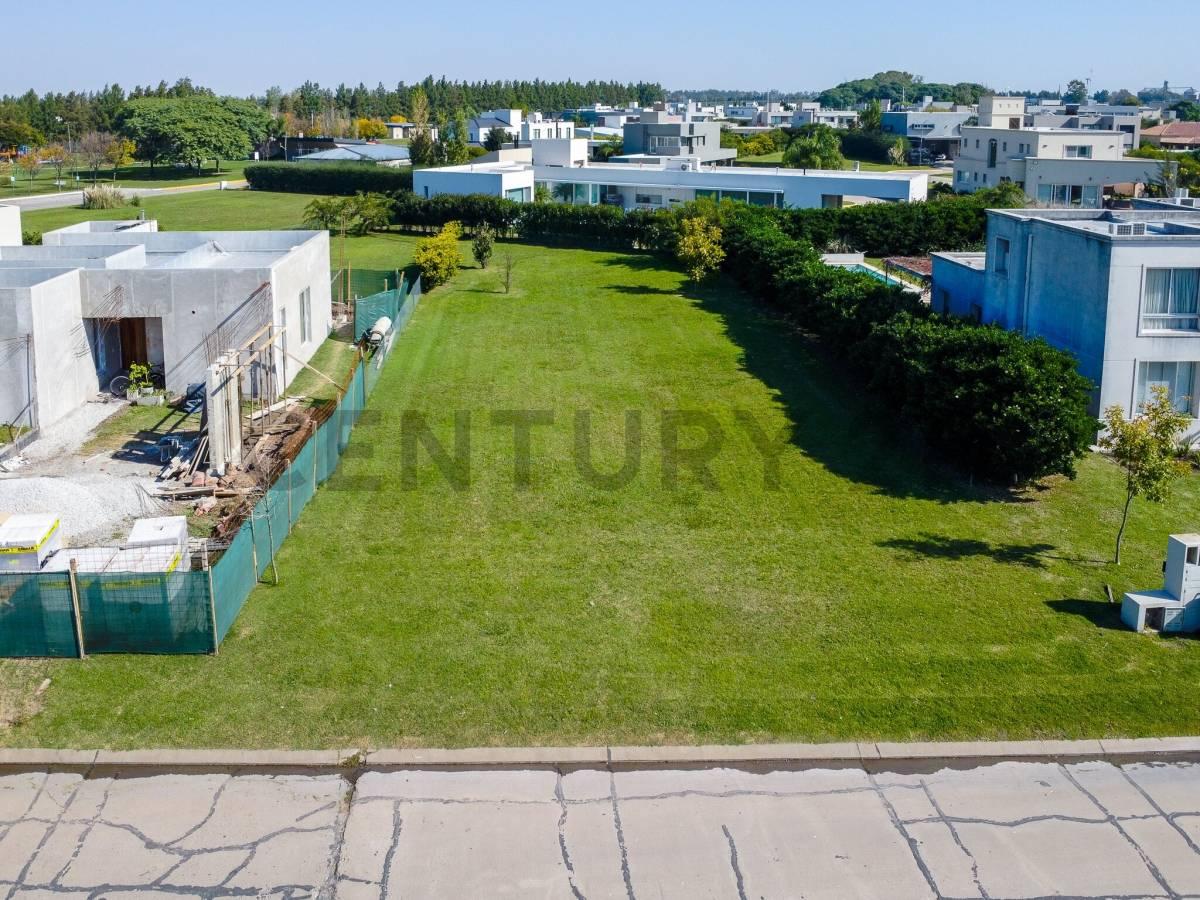 LOTE - 910M2 - BARRIO CERRADO - COUNTRY SAN SEBASTIAN, FUNES — foto 1