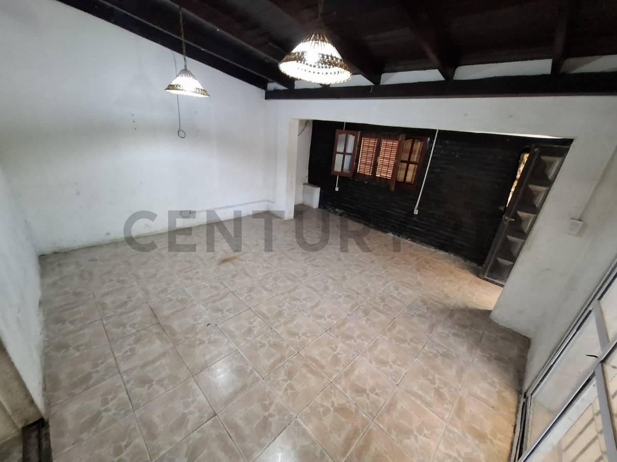 Casa en venta - 3 dormitorio - Granadero Baigorria. — foto 1