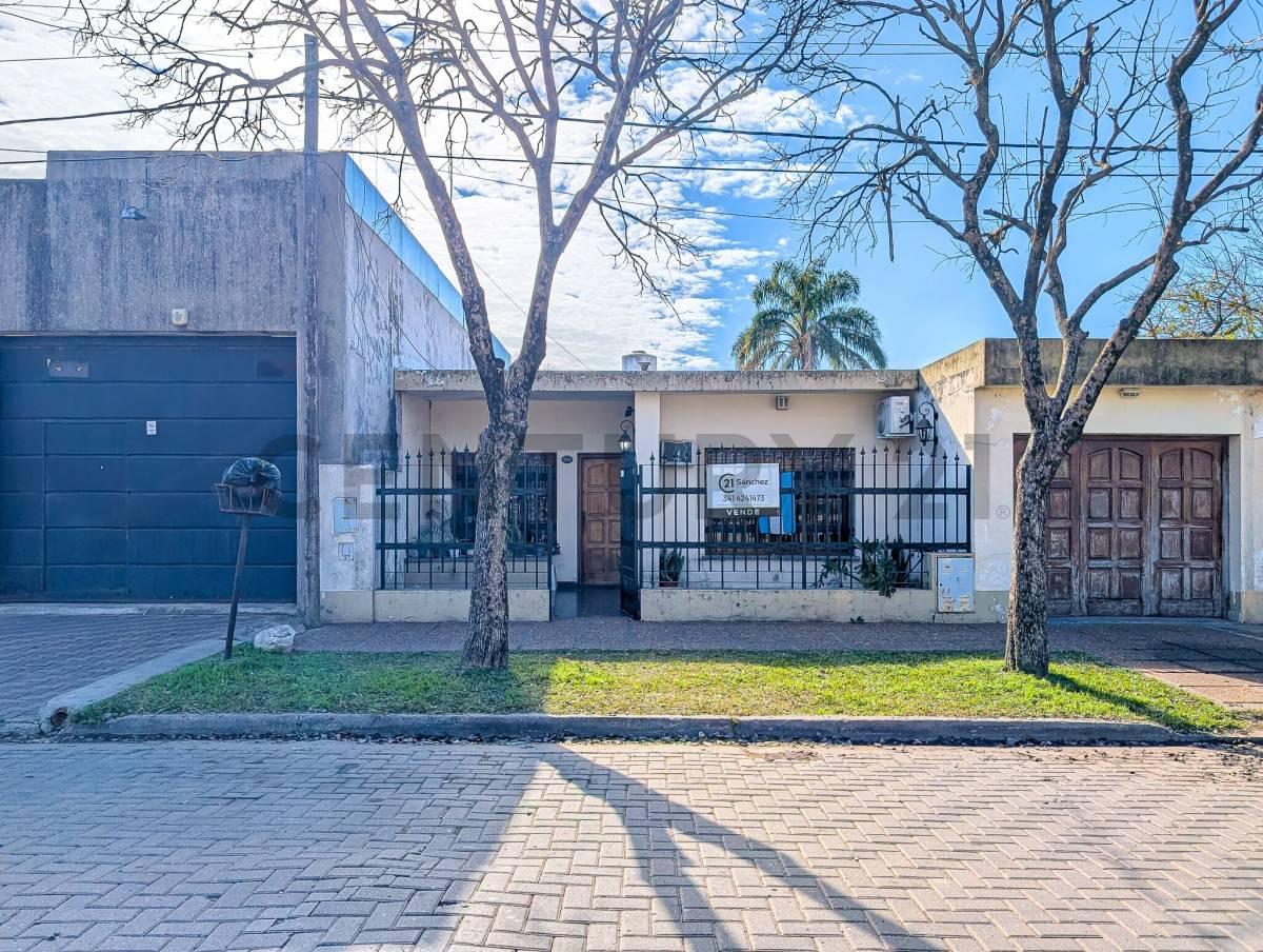 CASA | 3 DORMITORIOS | QUINCHO | COCHERA| FUNES CENTRO — foto 1