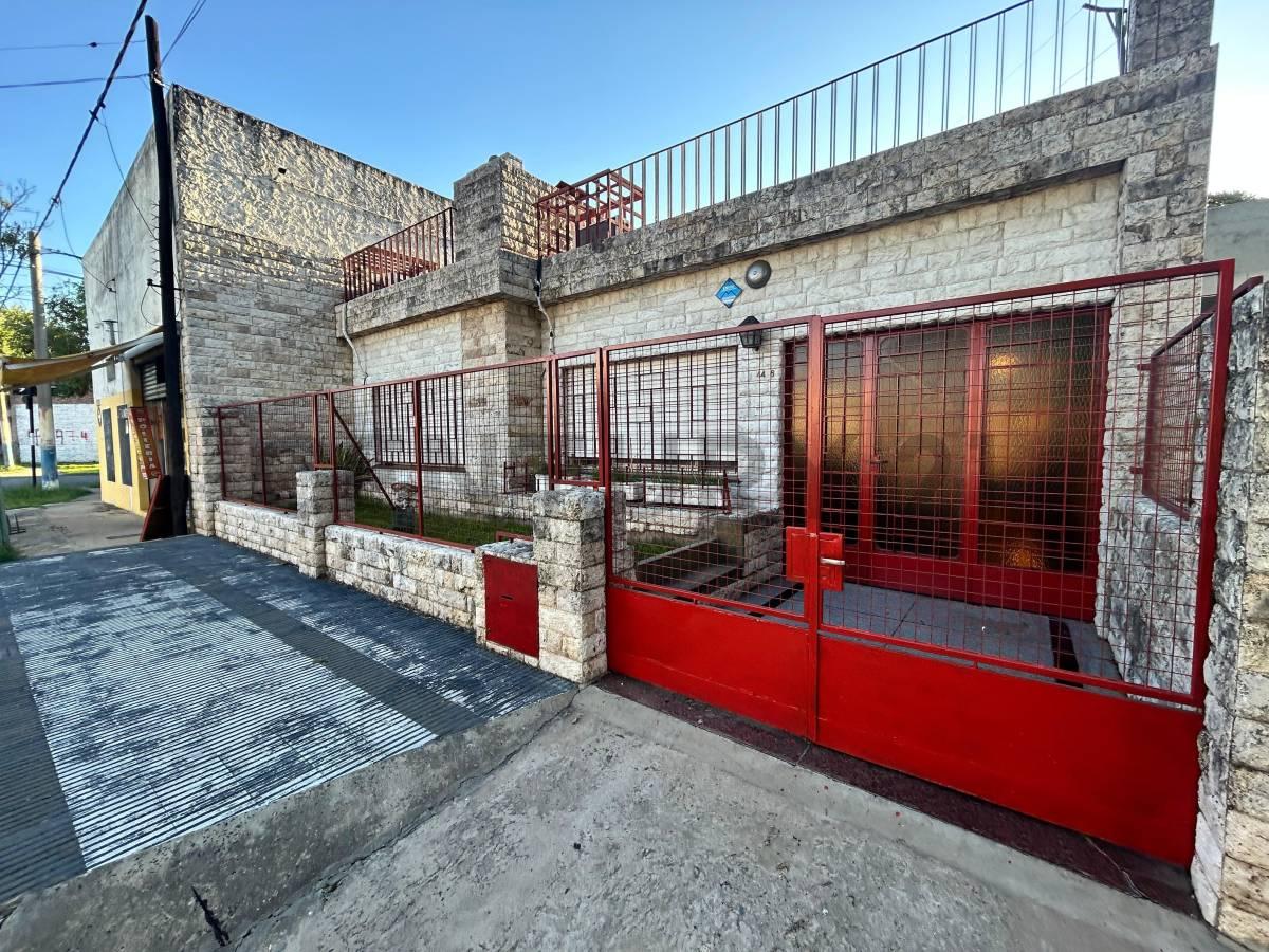 Venta de Casa de dos dormitorios en Barrio La Guardia - Rosario — foto 1