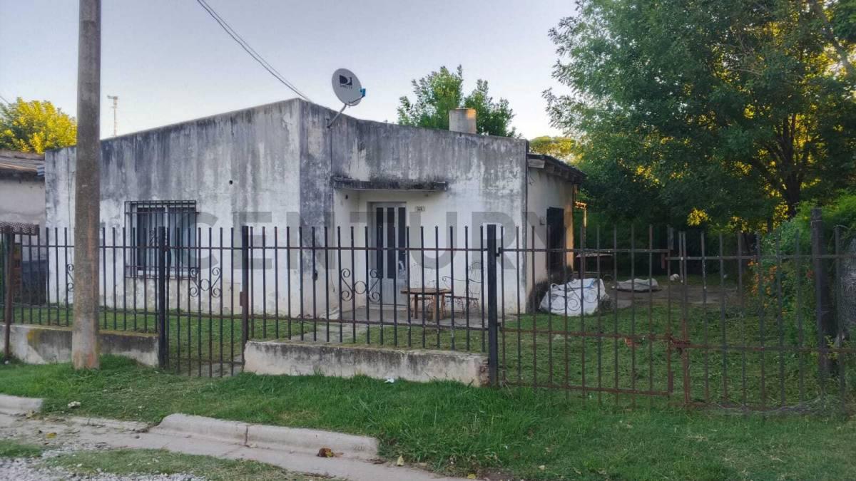 EN VENTA "OPORTUNIDAD" CASA 2 DORMITORIOS - SAN JERÓNIMO SUD — foto 1