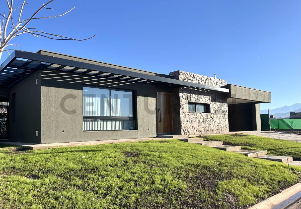 Century 21 López vende casa en pozo en barrio privado Gran Boedo, Luján de Cuyo. — foto 1
