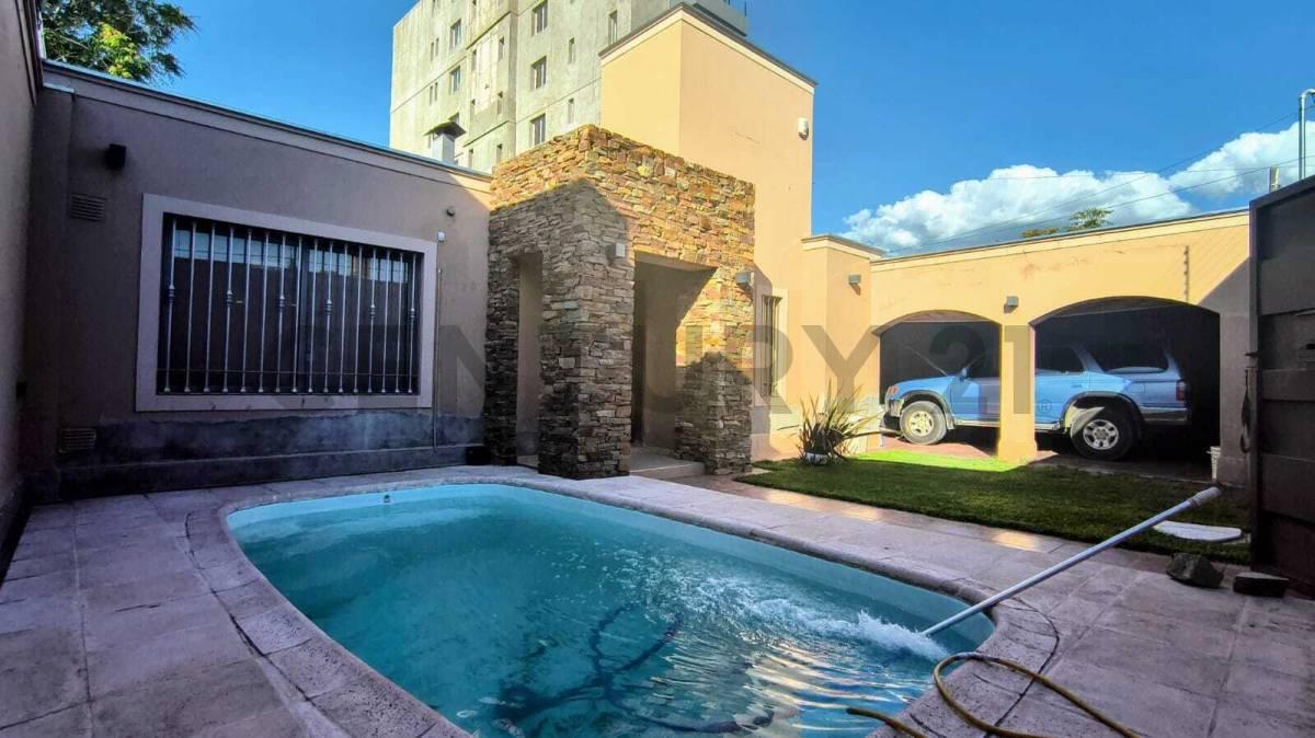 Venta de Casa destacada en San Martín — foto 1
