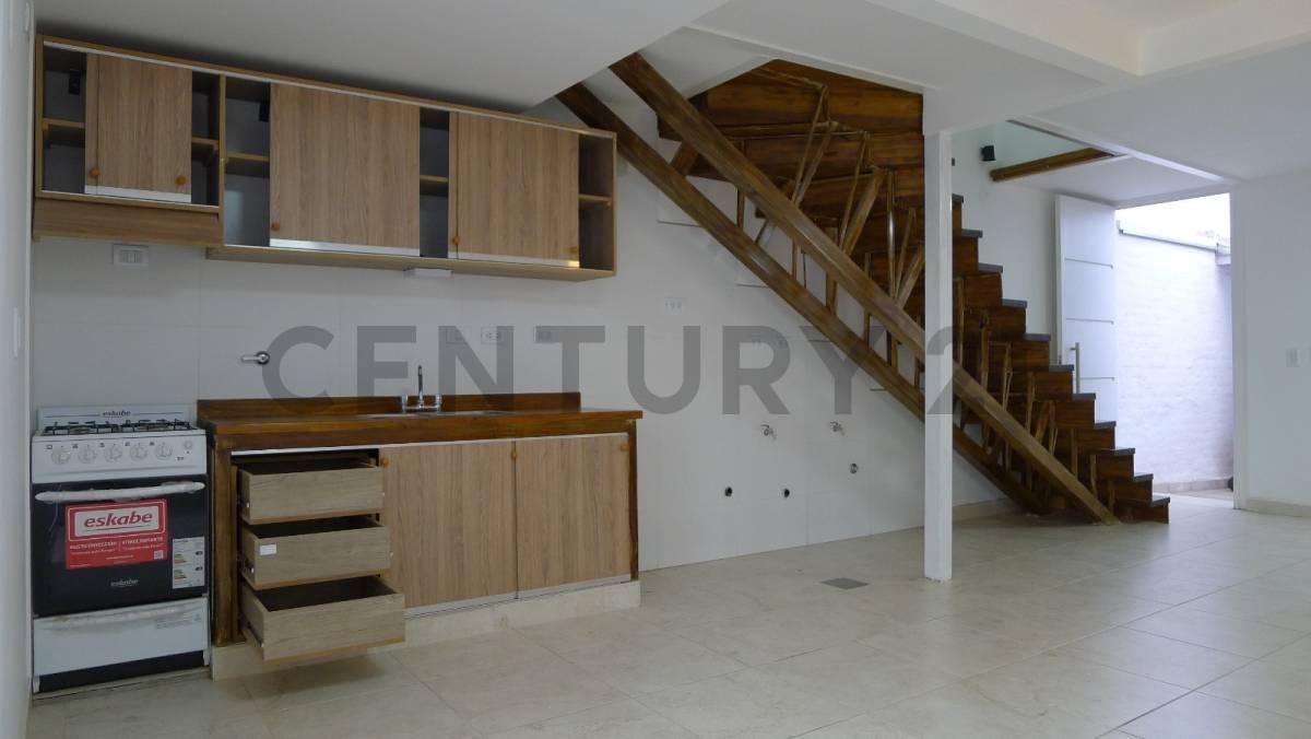 VENTA DUPLEX EN JESUS NAZARENO - GUAYMALLEN — foto 1