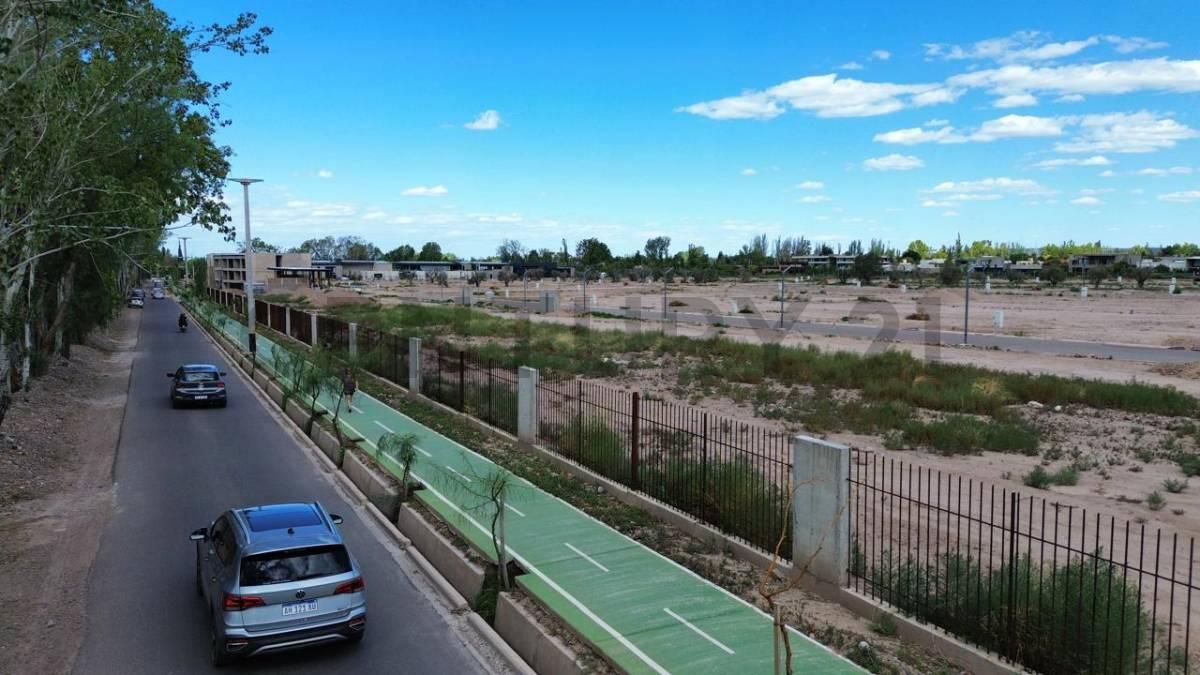 VENTA DE TERRENO EN CHACRAS DE CORIA LUJAN — foto 1