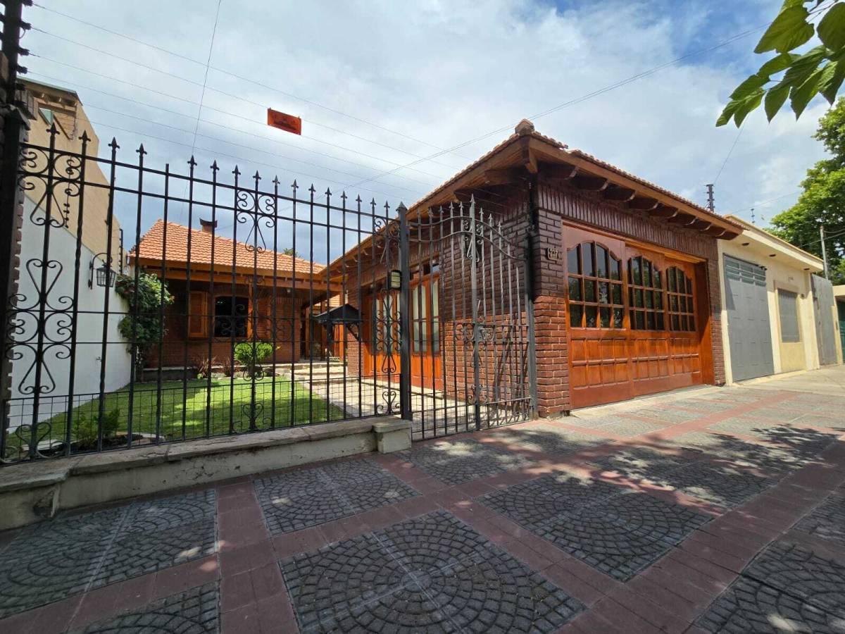 EXCELENTE CASA EN VENTA A 5 MINUTOS DEL KM 0 SAN RAFAEL — foto 1