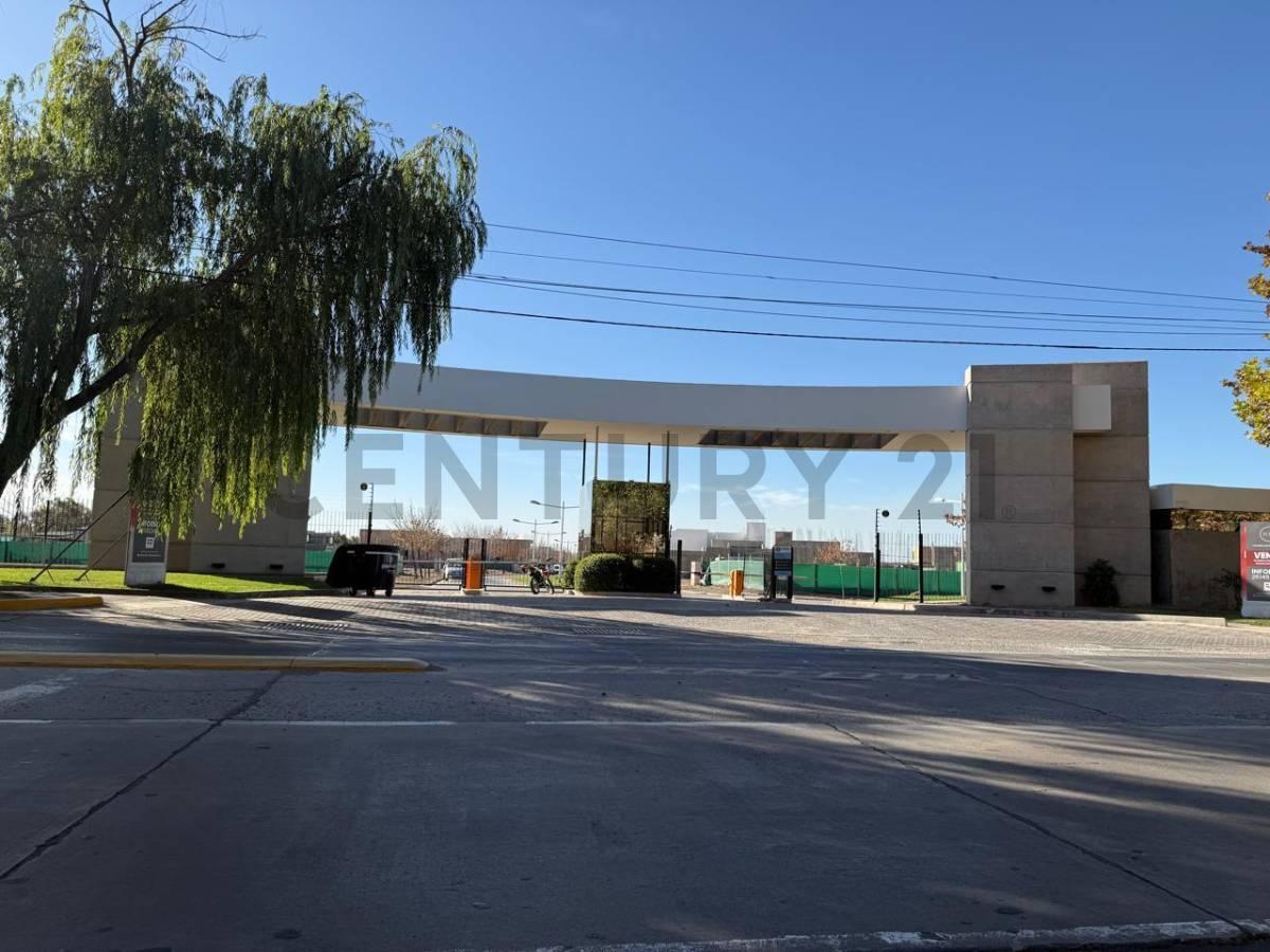 Century21 López ofrece a la venta Terreno en Barrio Privado Bulevares, Guaymallén. — foto 1