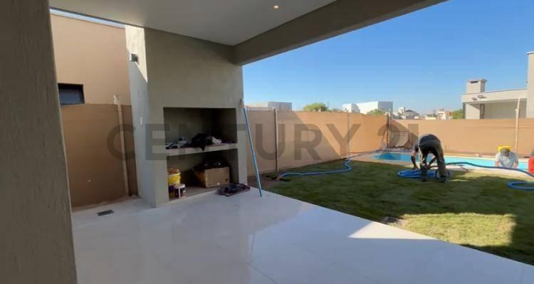 Casa MAIPU LOMAS DE RUSSELL 3 habitaciones con pileta — foto 1