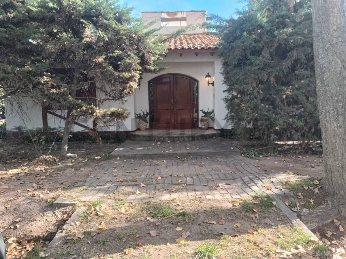 VENTA DE CASA BARRIO PRIVADO LA CAPILLA - VISTALBA — foto 1