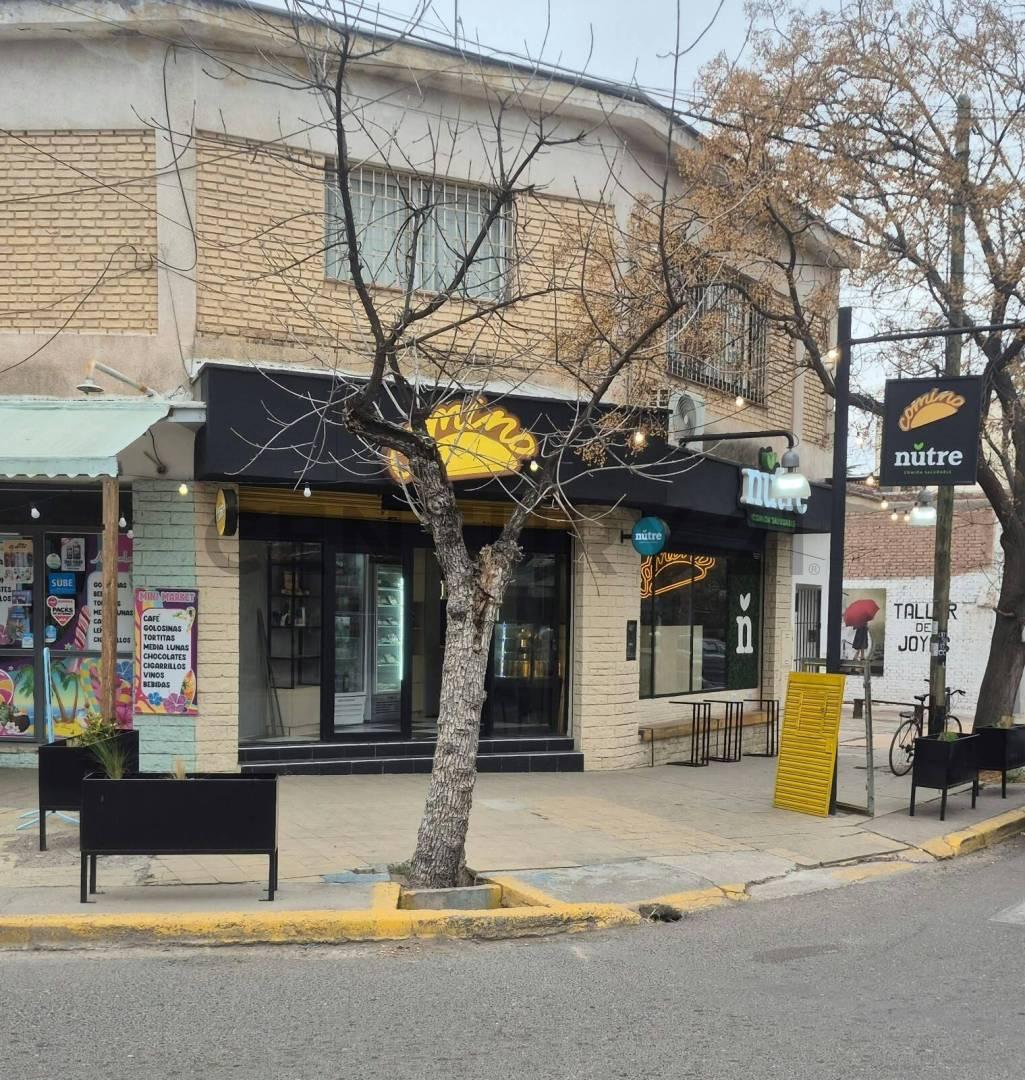 FONDO DE COMERCIO EN VENTA – FRANQUICIA COMINO + NUTRE — foto 1