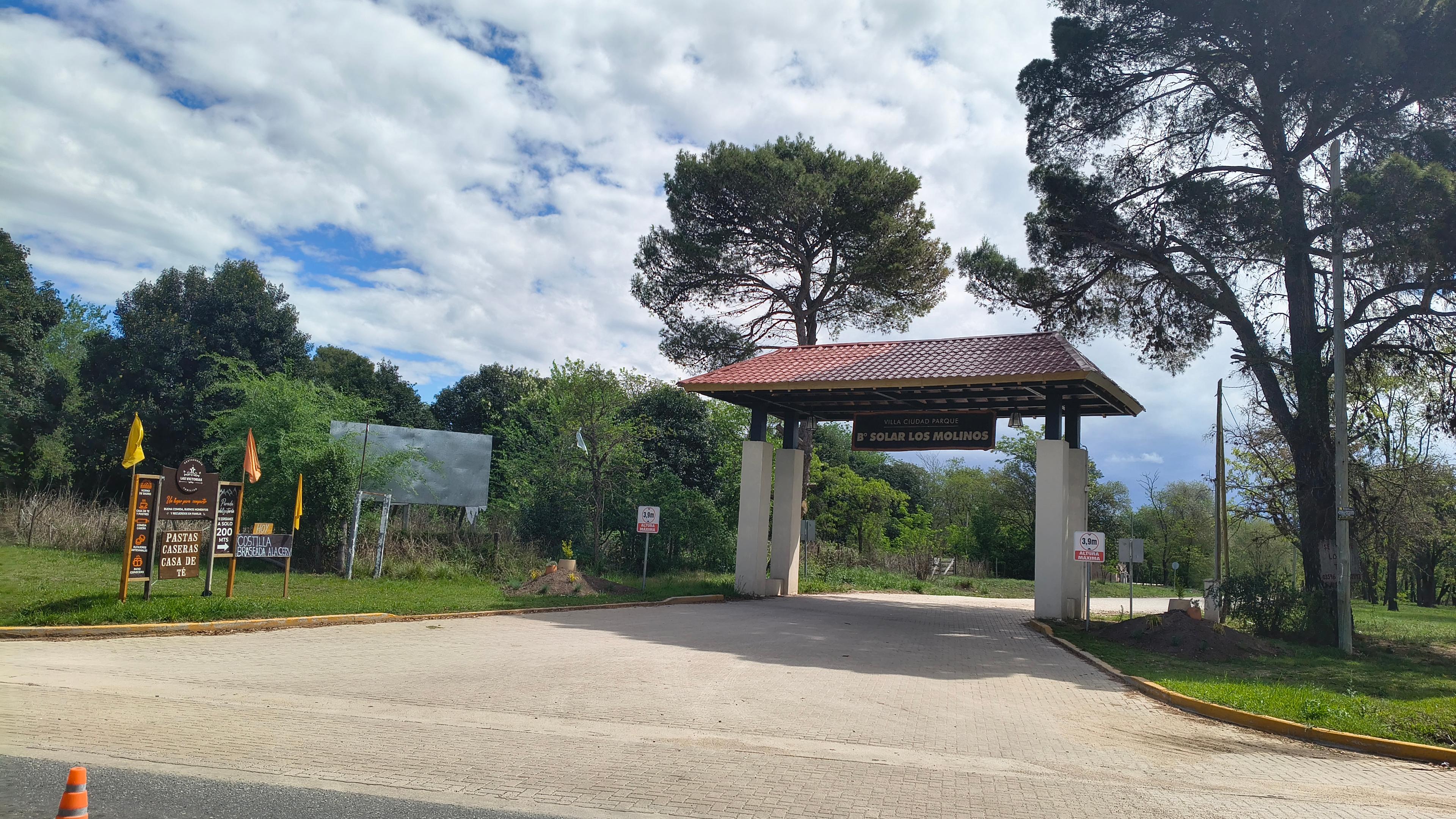 AMPLIO LOTE en Solares de Los Molinos — foto 1