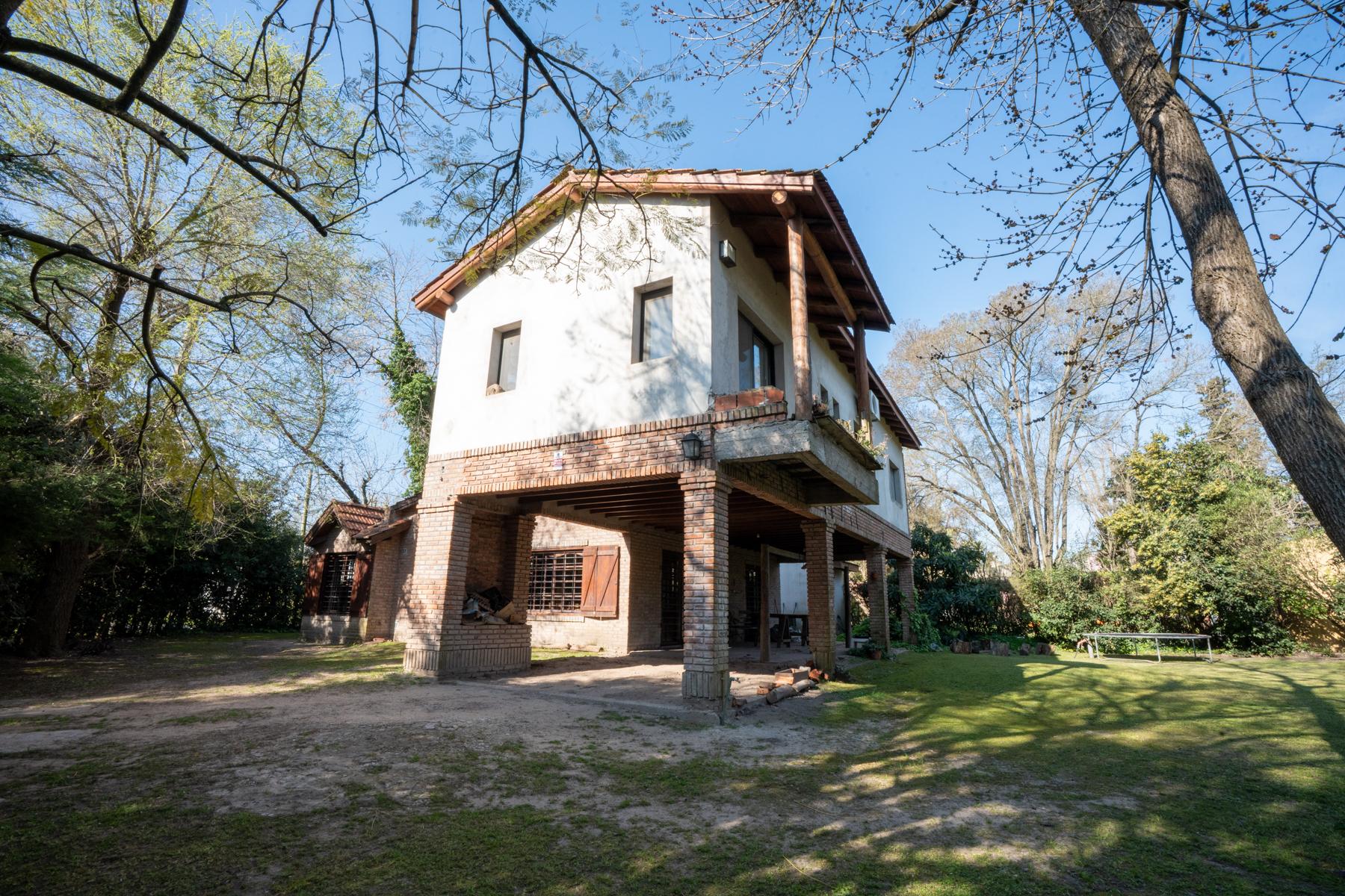 Casa en Venta con 3 dormitorios , Apto Banco , entre caminos , City Bell — foto 1