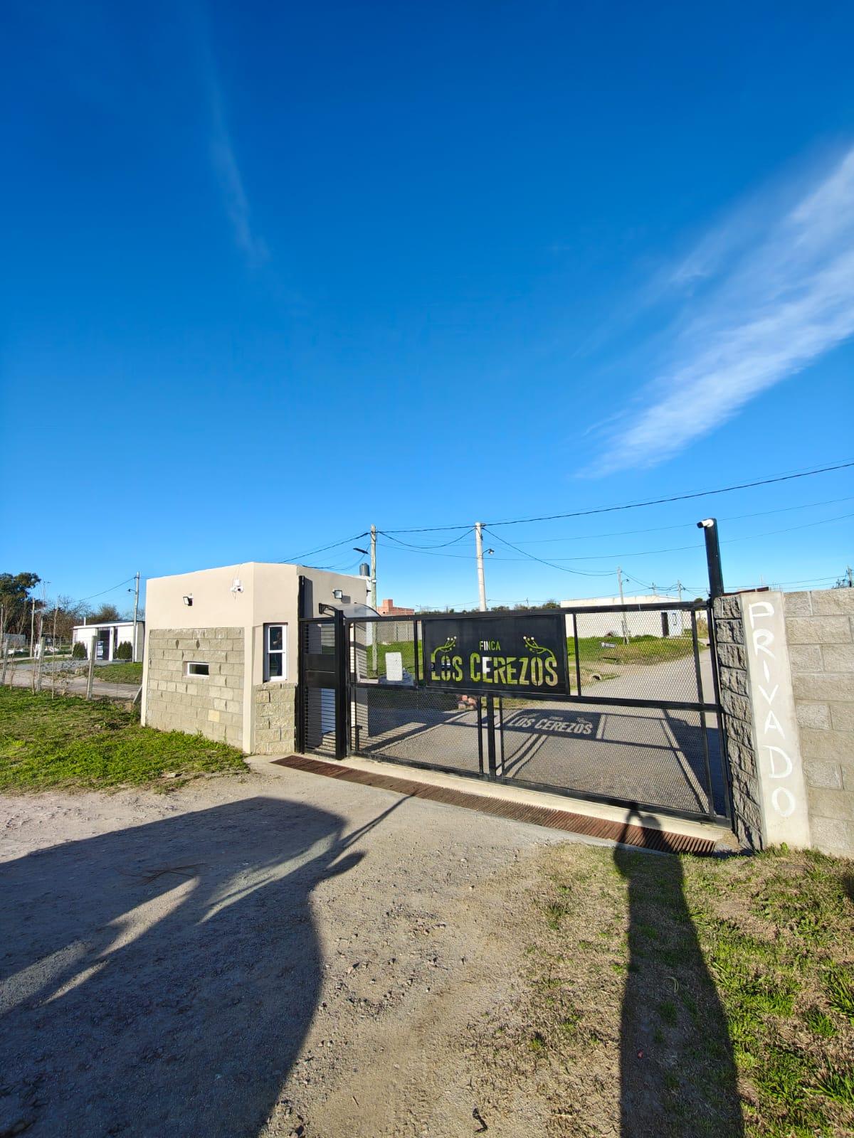 Lote en Venta. Barrio "Los Cerezos" — foto 1