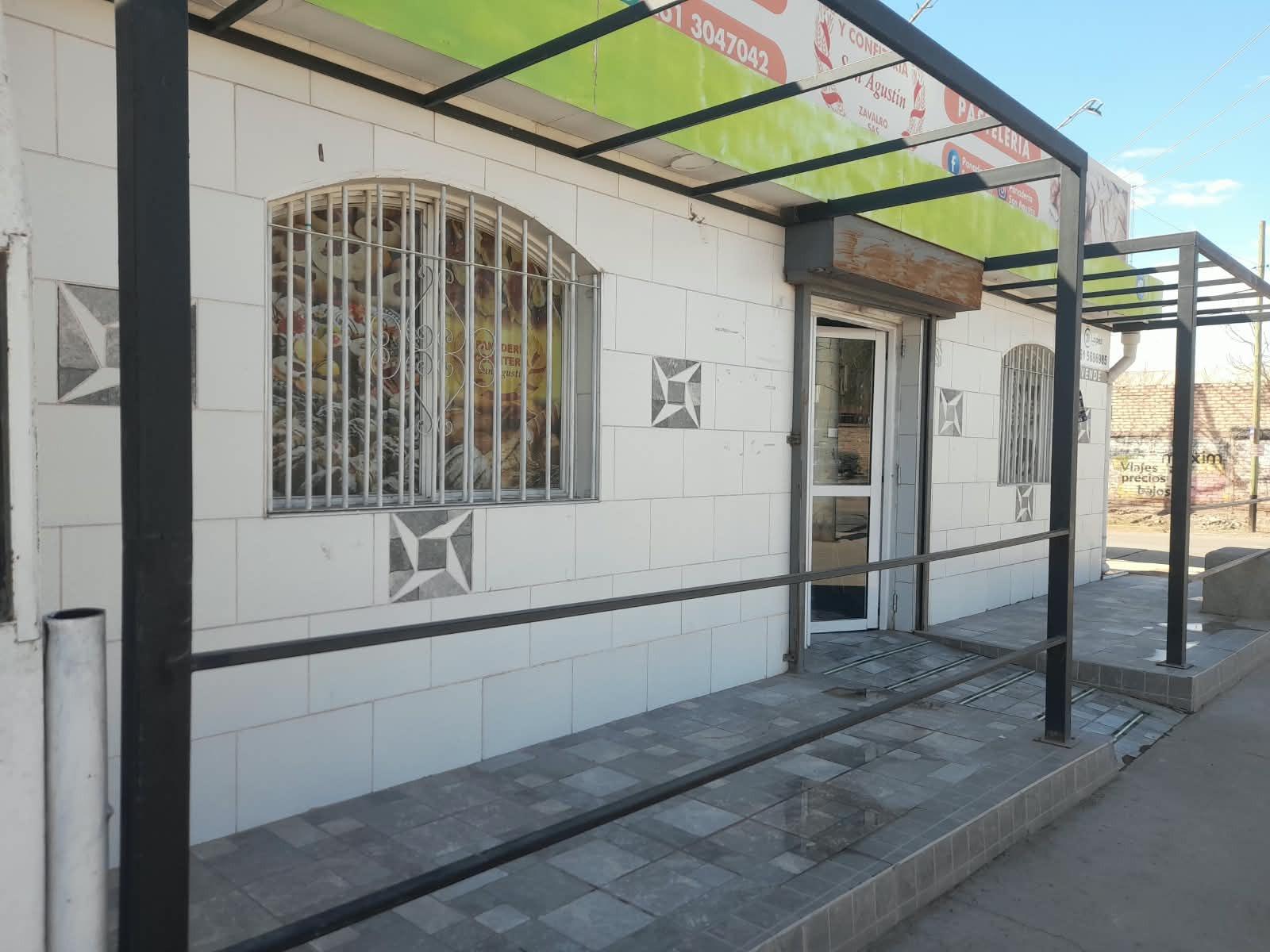 LOCALES COMERCIALES Y VIVIENDA — foto 1