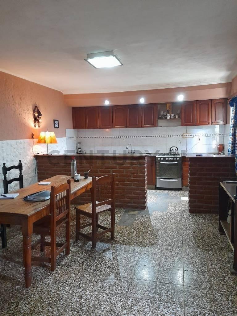 Venta PH 4 ambientes más departamento 2 amb. Independiente. — foto 1
