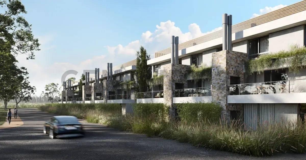 VENTA Departamento tipo dúplex 4 ambientes c/ cochera en Bloque 1 de complejo cerrado | Luján — foto 1