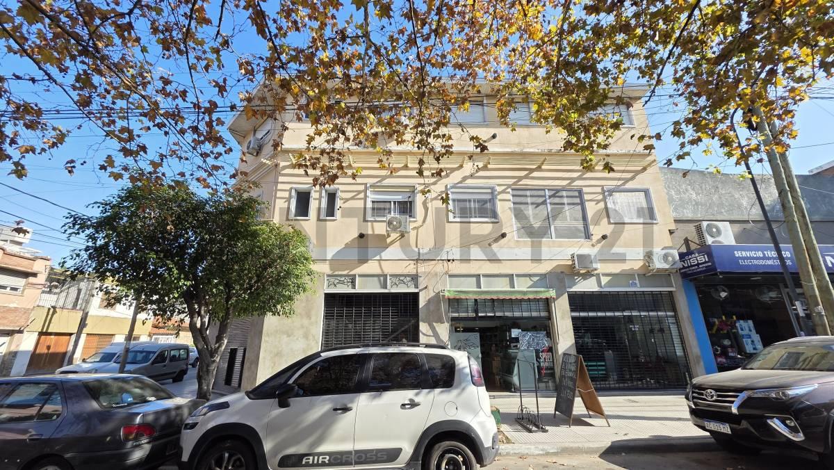 VENTA – Departamento 3 ambientes muy luminoso | Ramos Mejía — foto 1