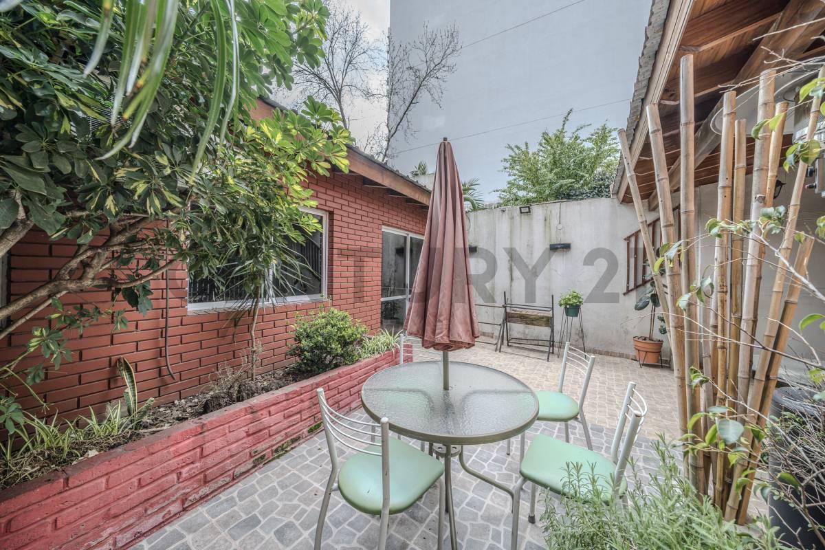 PH 5 AMBIENTES CON PATIO Y QUINCHO | SIN EXPENSAS | VILLA DEL PARQUE APTO PROFESIONAL – ACEPTA PERMU — foto 1