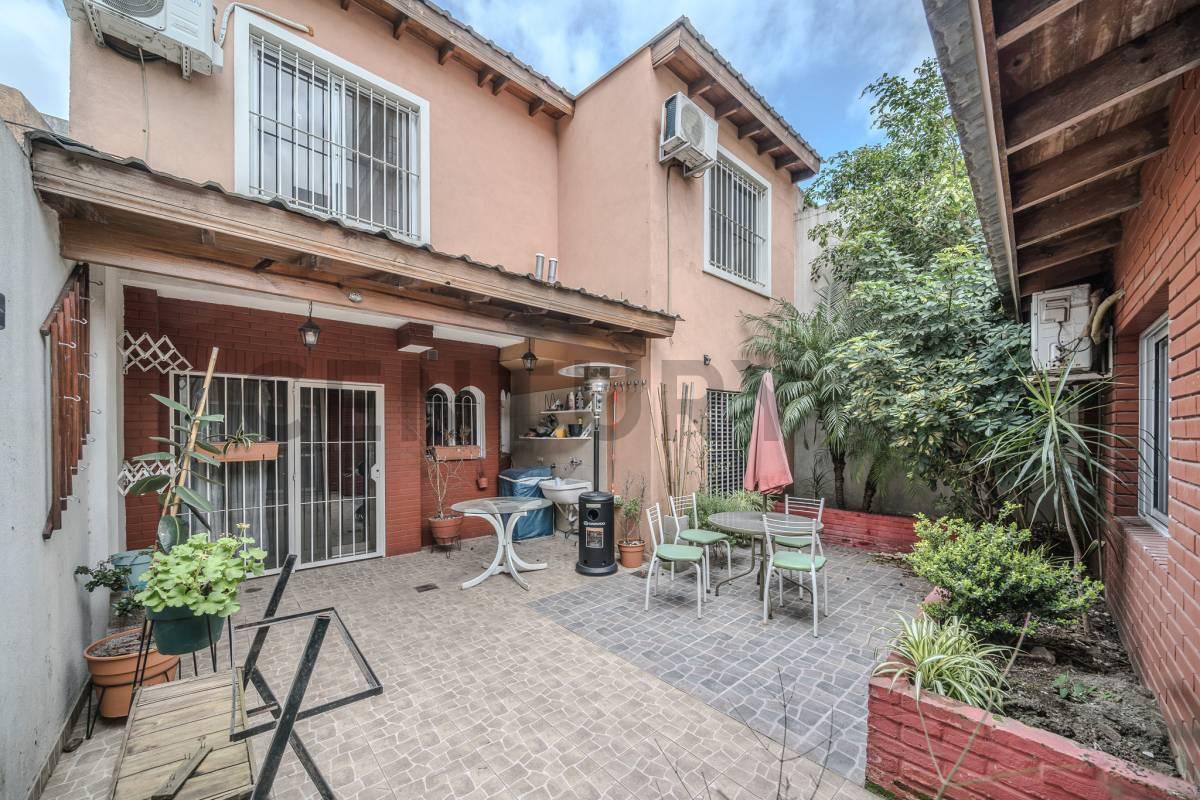 PH 5 AMBIENTES CON PATIO Y QUINCHO | SIN EXPENSAS | VILLA DEL PARQUE APTO PROFESIONAL – ACEPTA PERMU — foto 1